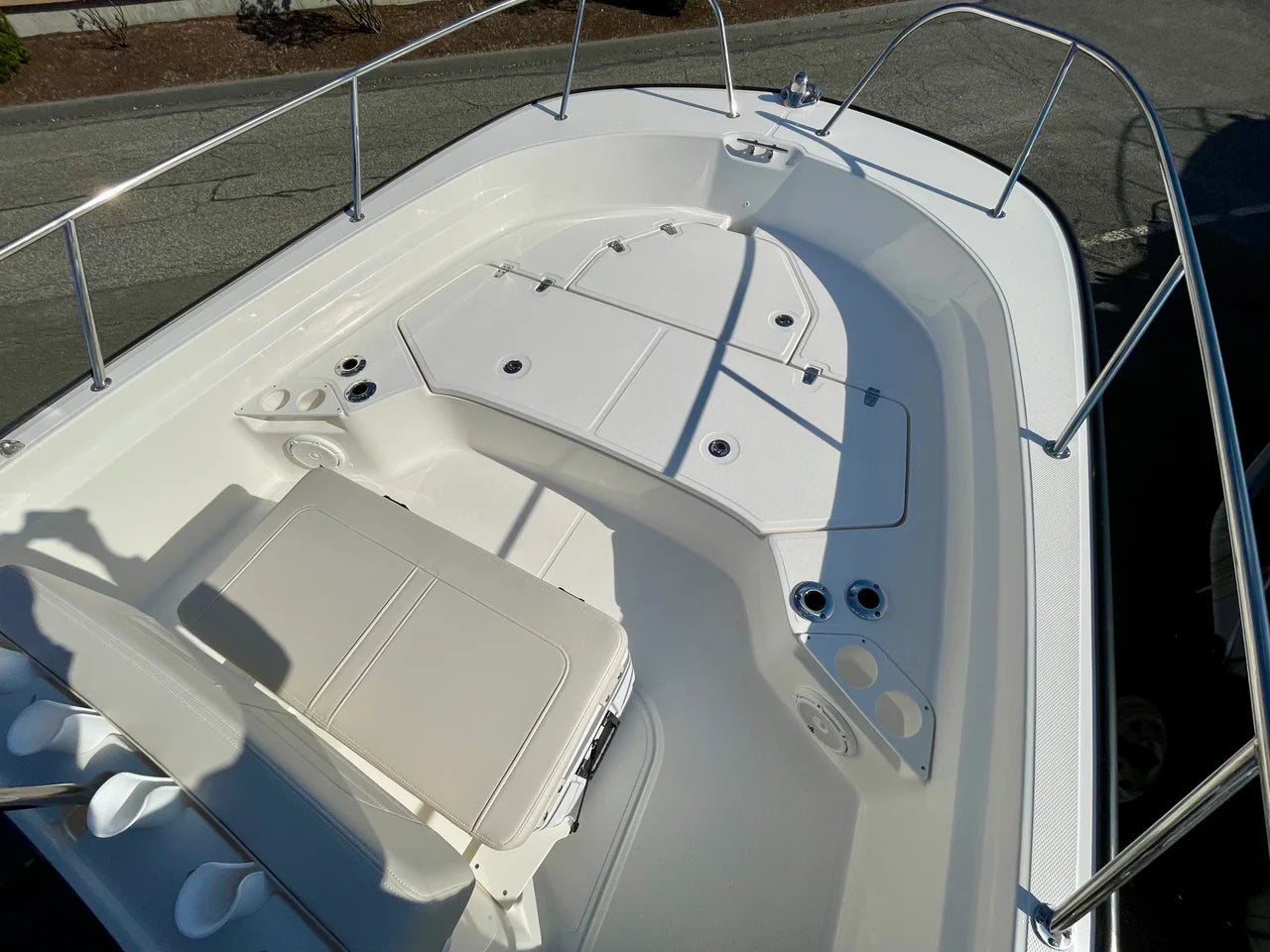 2026 Boston Whaler 210 Montauk 21.0 feet, Danvers, Massachusetts #14