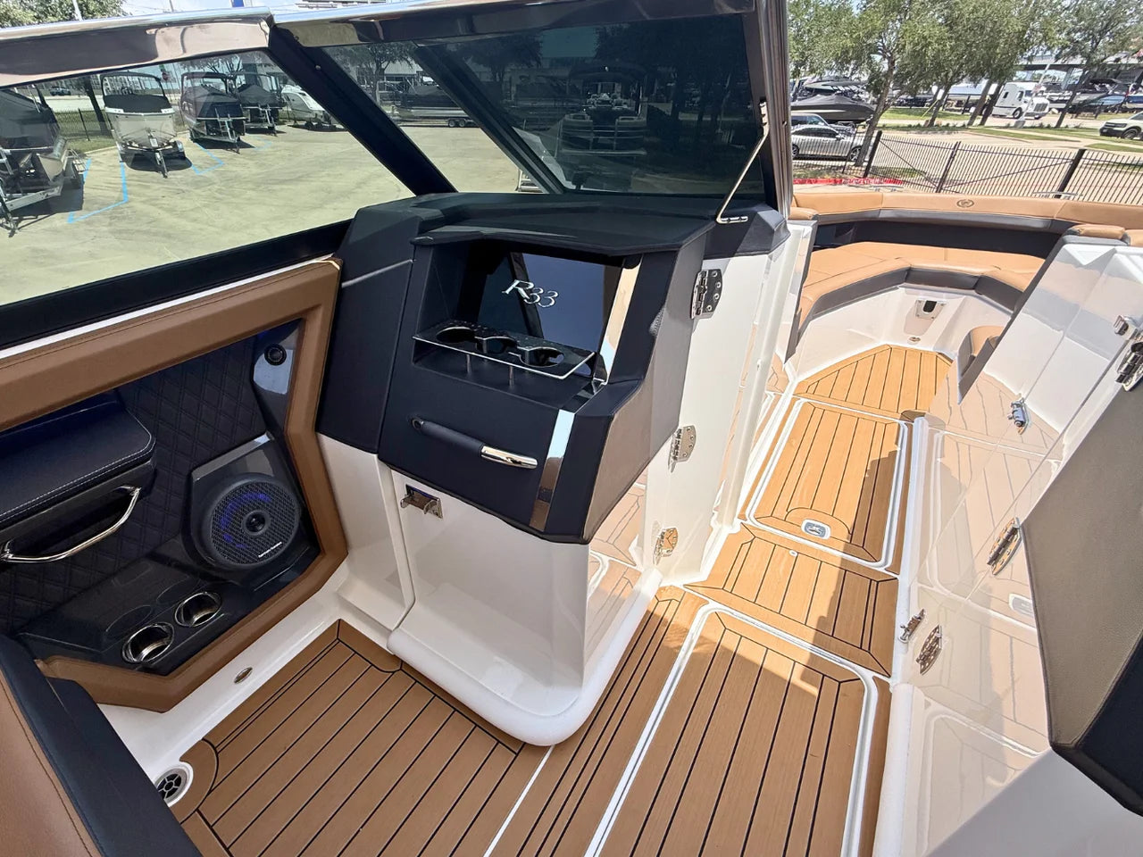 2023 Cobalt R33 33.0 feet, Lewisville, Texas #39