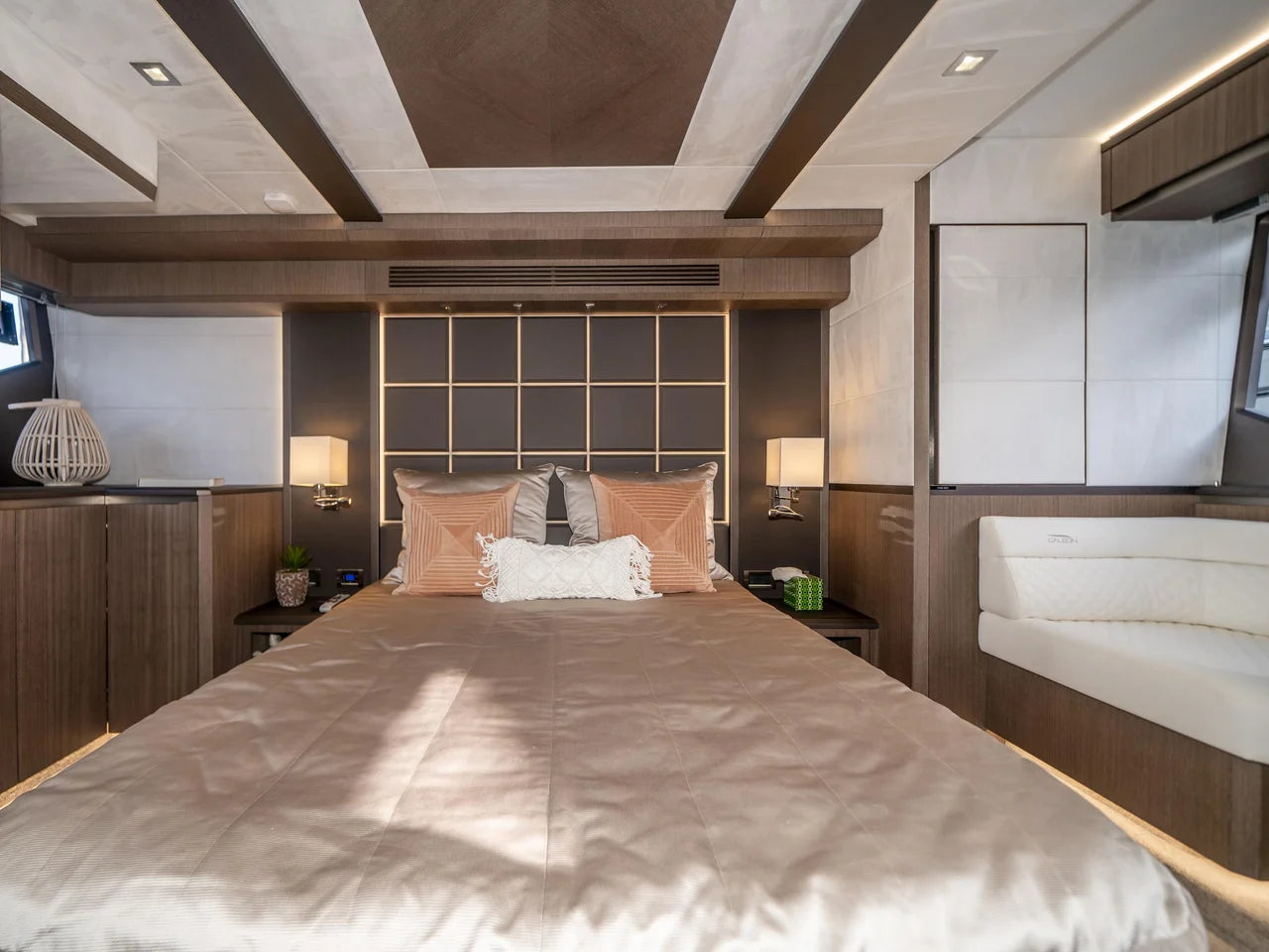 2019 Galeon 640 FLY 64.0 feet, Hollywood, Florida #5