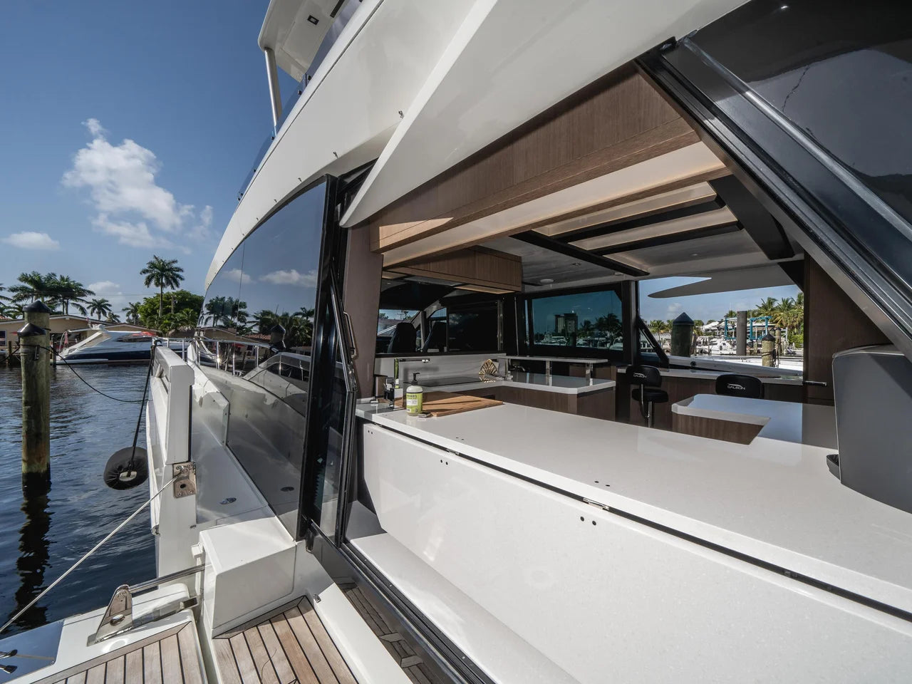 2019 Galeon 640 FLY 64.0 feet, Hollywood, Florida #32