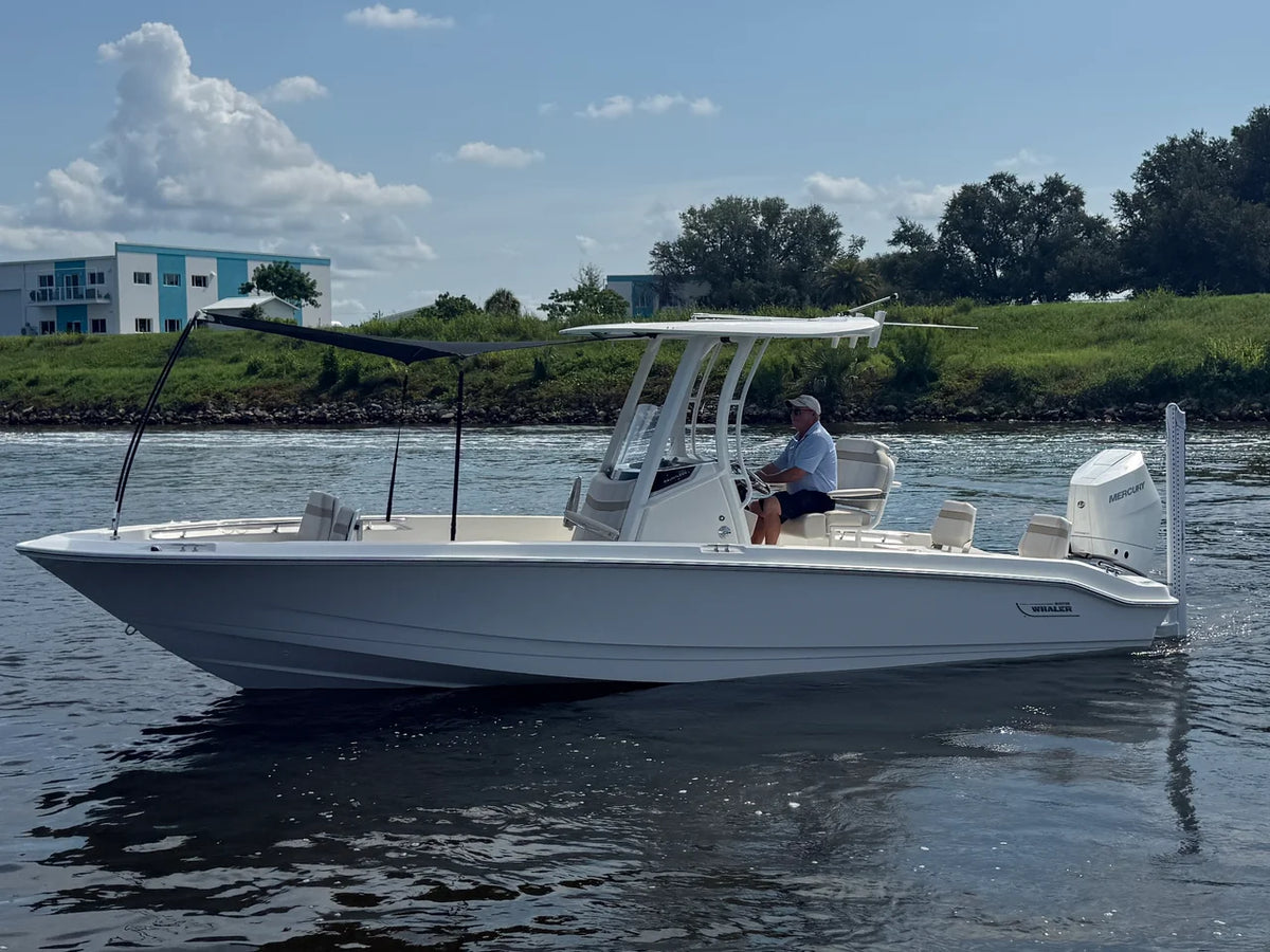 2027 Boston Whaler 250 Dauntless 25.0 feet, Venice, Florida #9