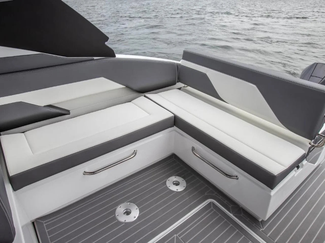 2026 Cruisers Yachts 34 GLS 34.0 feet, Inuvik, Northwest Territories #22