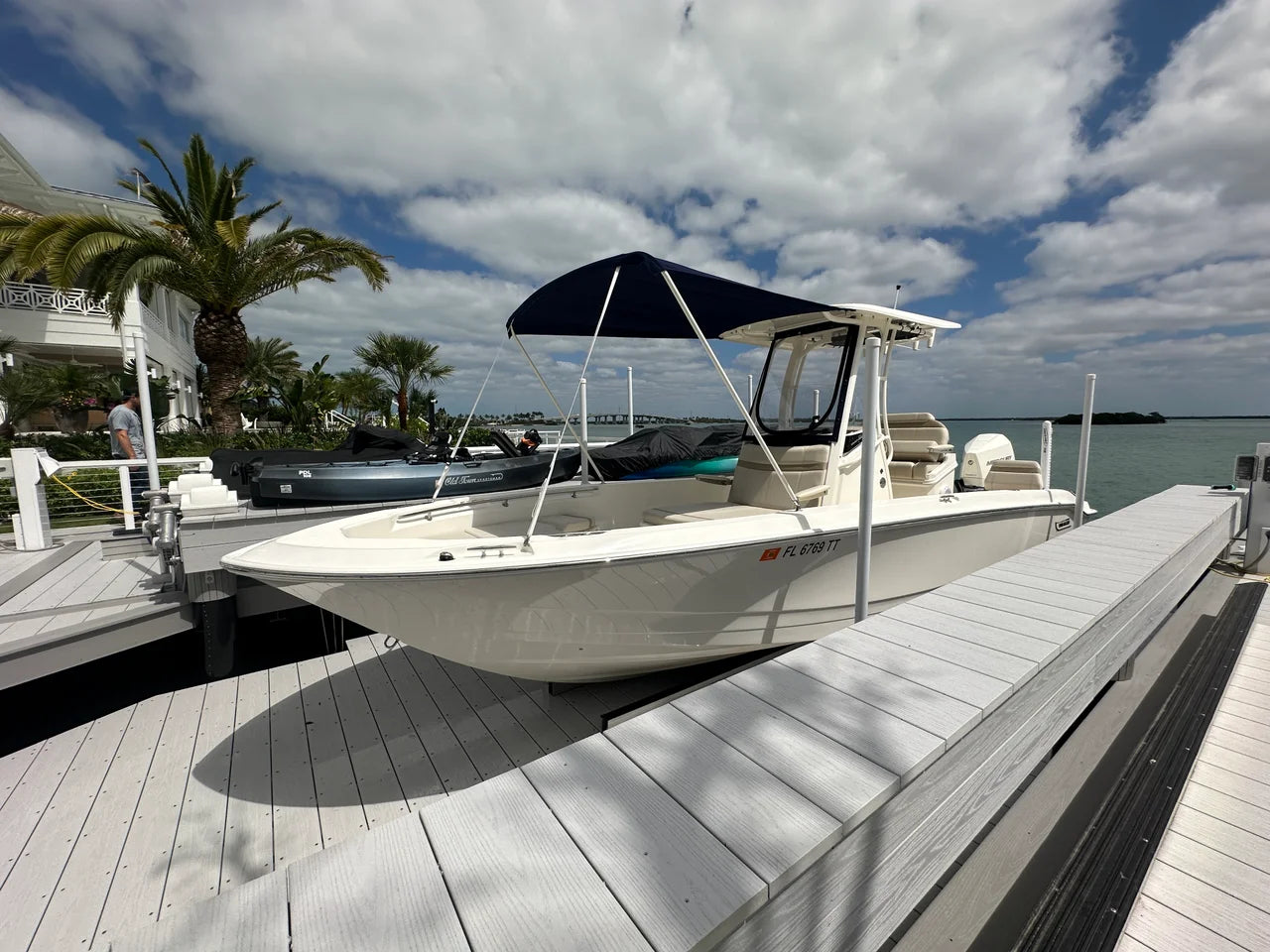 2024 Boston Whaler 250 DAUNTLESS 25.0 feet, Naples, Florida #36
