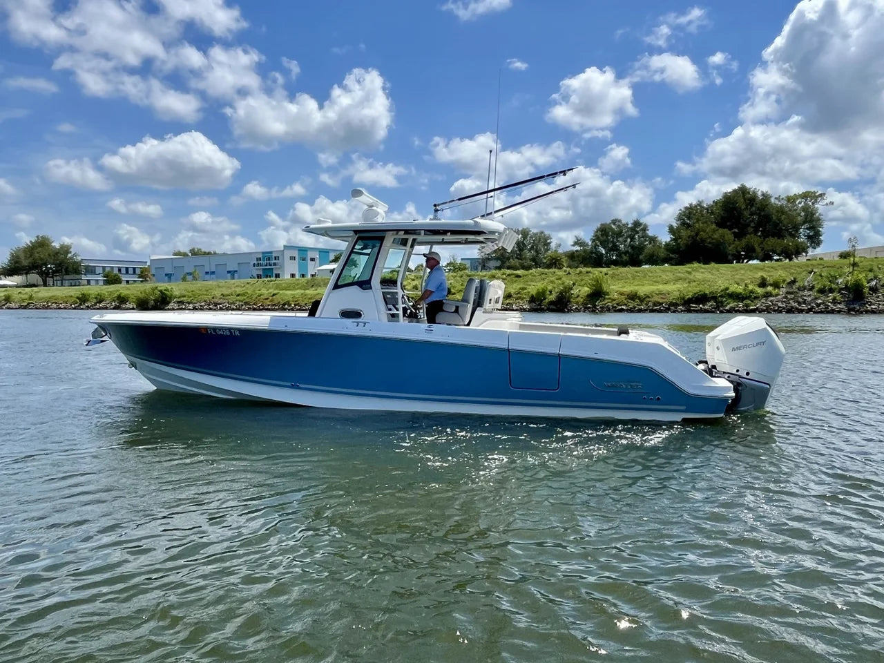 2023 Boston Whaler 330 OUTRAGE 33.0 feet, Venice, Florida #17