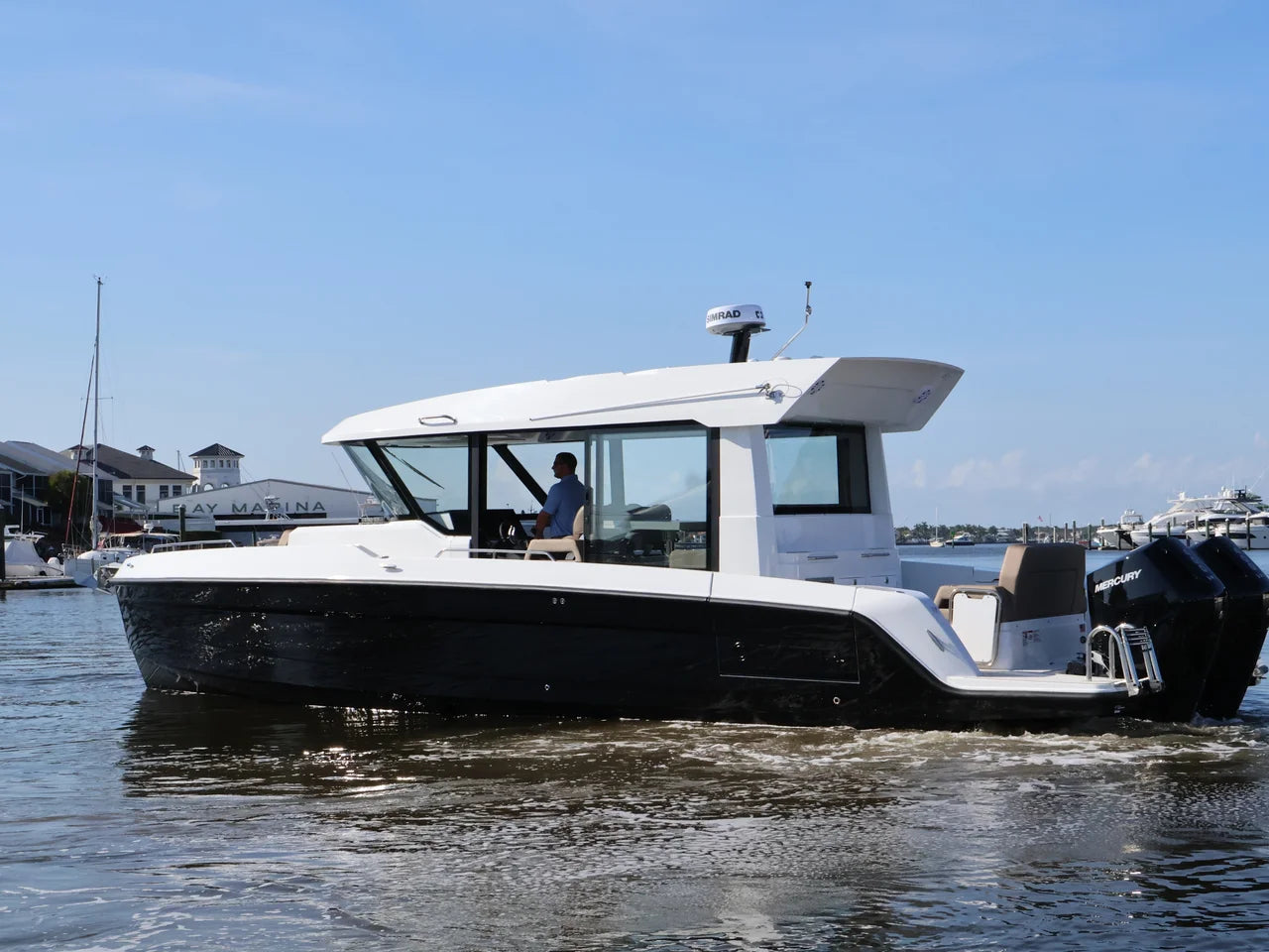 2026 Cruisers Yachts 38 VTR EC 38.0 feet, Naples, Florida #21
