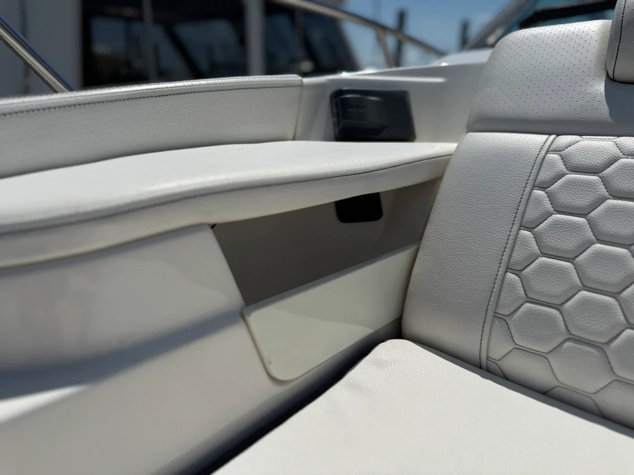 2019 Sea Ray 320 SUNDANCER 32.0 feet, Norwalk, CT #44