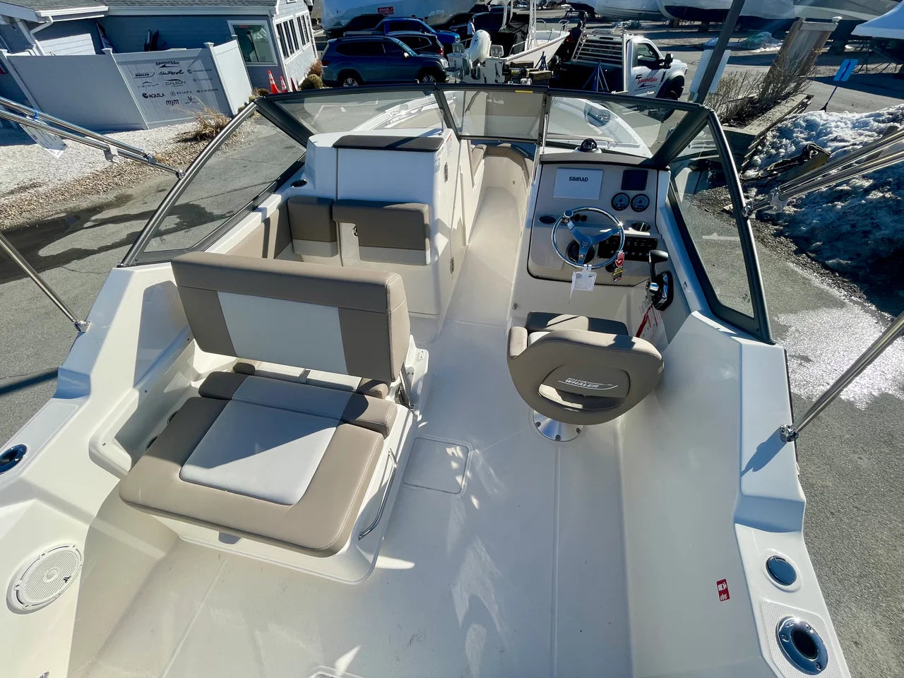 2026 Boston Whaler 210 Vantage 21.0 feet, Quincy, MA #3