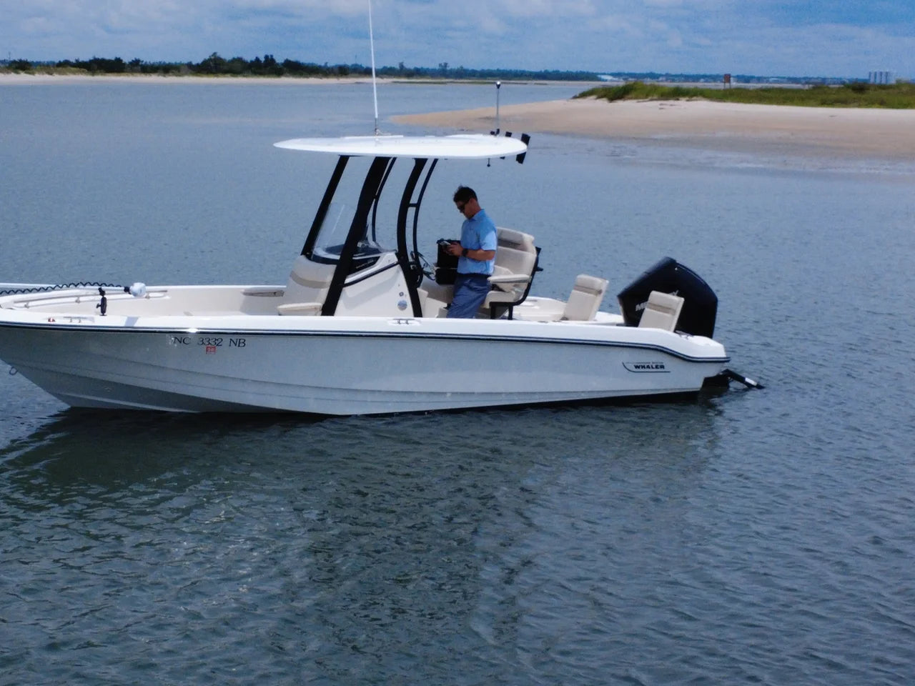 2023 Boston Whaler 220 DAUNTLESS 22.0 feet, Wrightsville Beach, North Carolina #3
