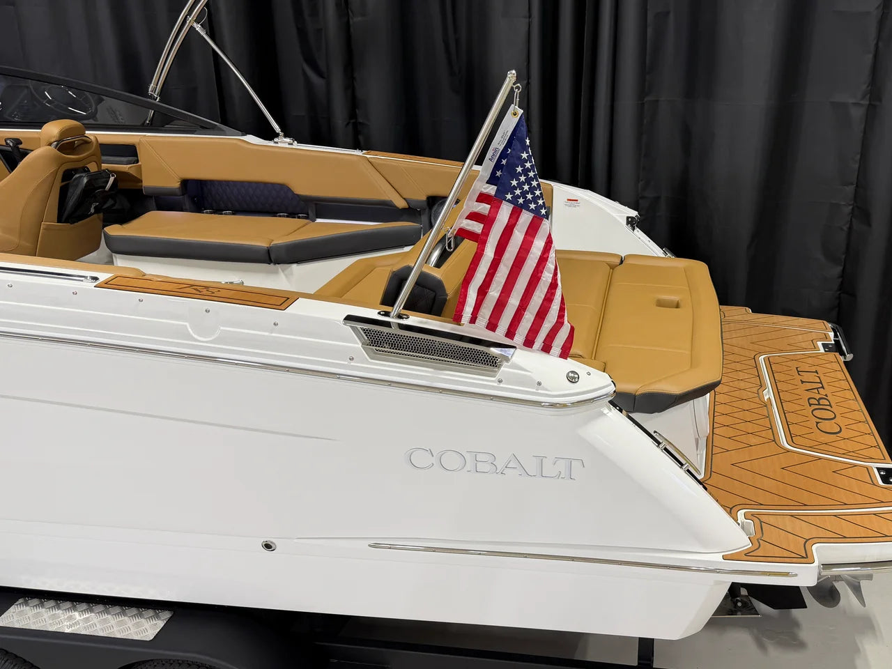 2027 Cobalt R8 28.0 feet, Crosslake, Minnesota #7