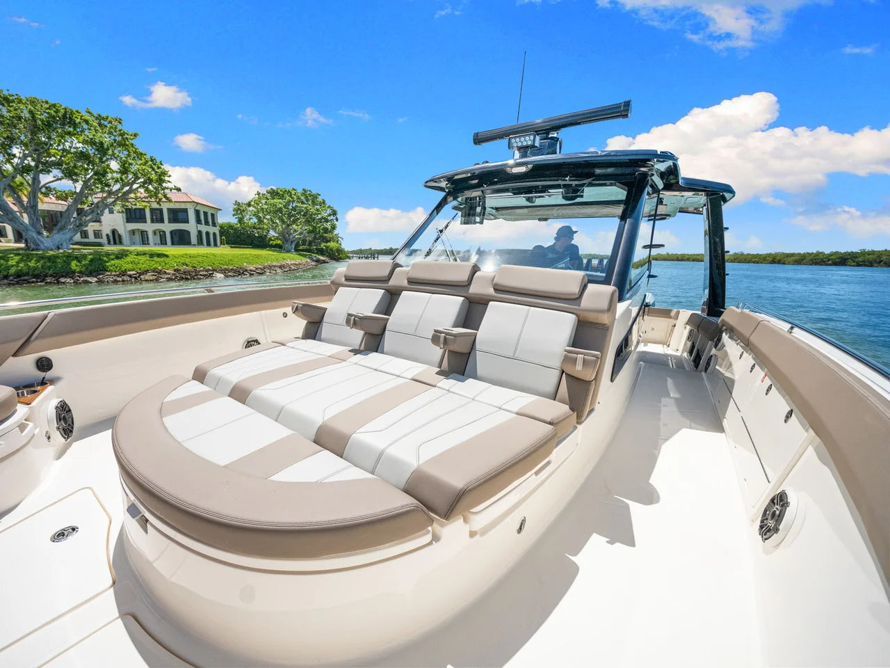 2026 Boston Whaler 420 Outrage 42.0 feet, Naples, Florida #25