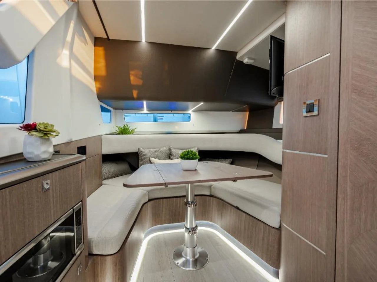 2027 Galeon 375 GTO 37.0 feet, Grasonville, MD #17