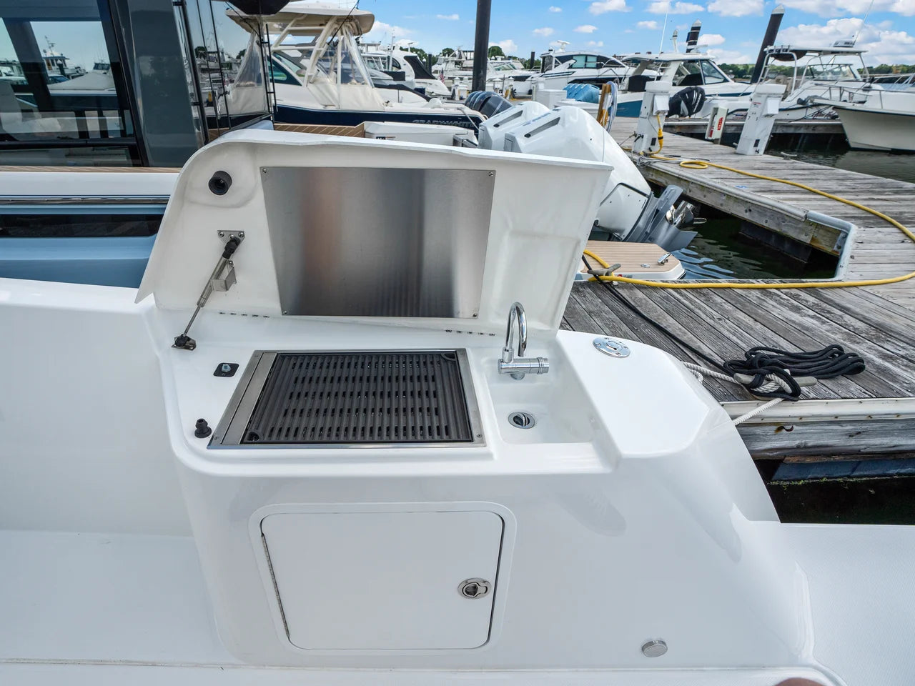 2026 Cruisers Yachts 38 VTR EC 38.0 feet, Quincy, MA #14
