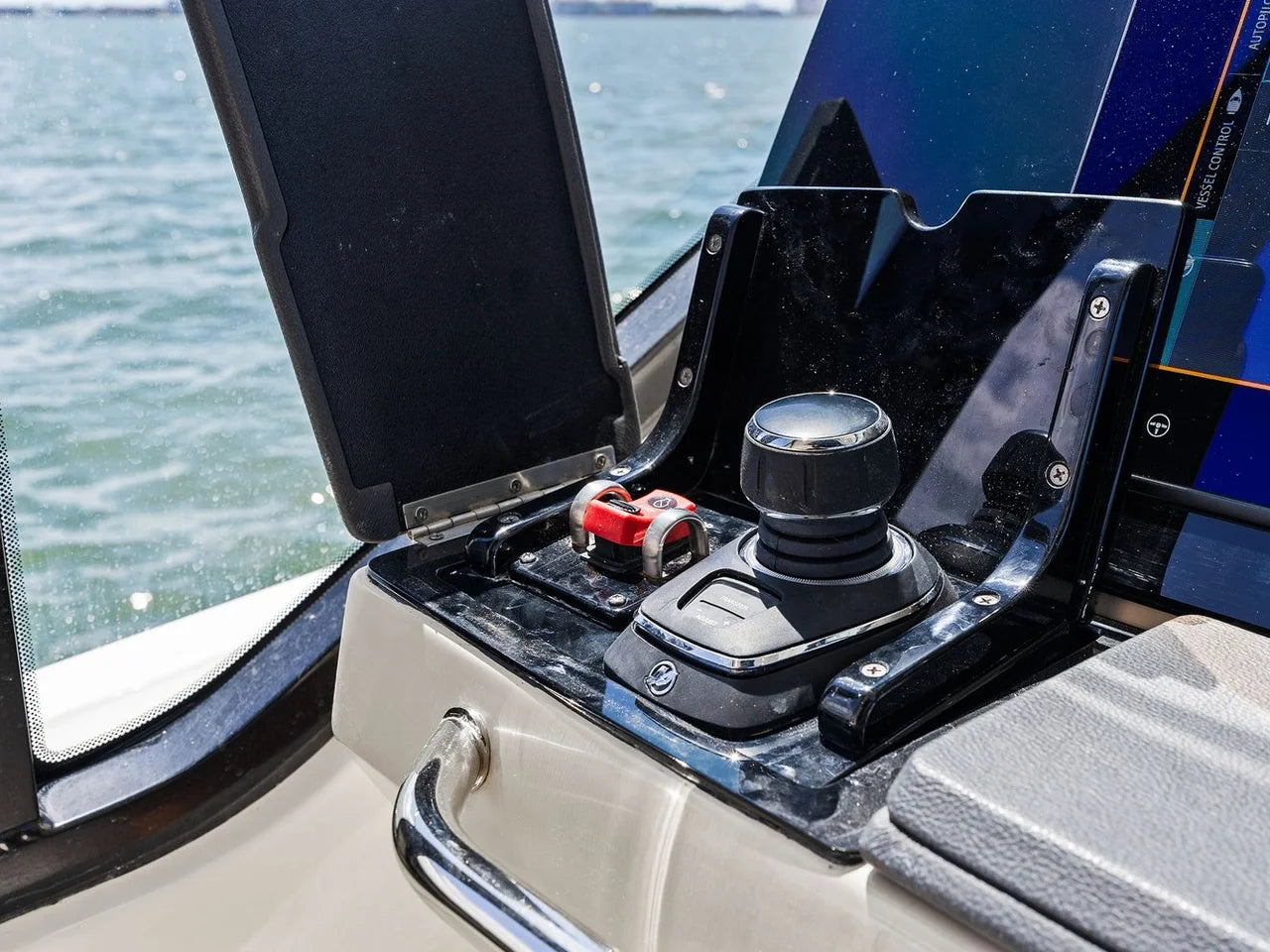 2025 Boston Whaler 405 CONQUEST 41.0 feet, St Petersburg, FL #87