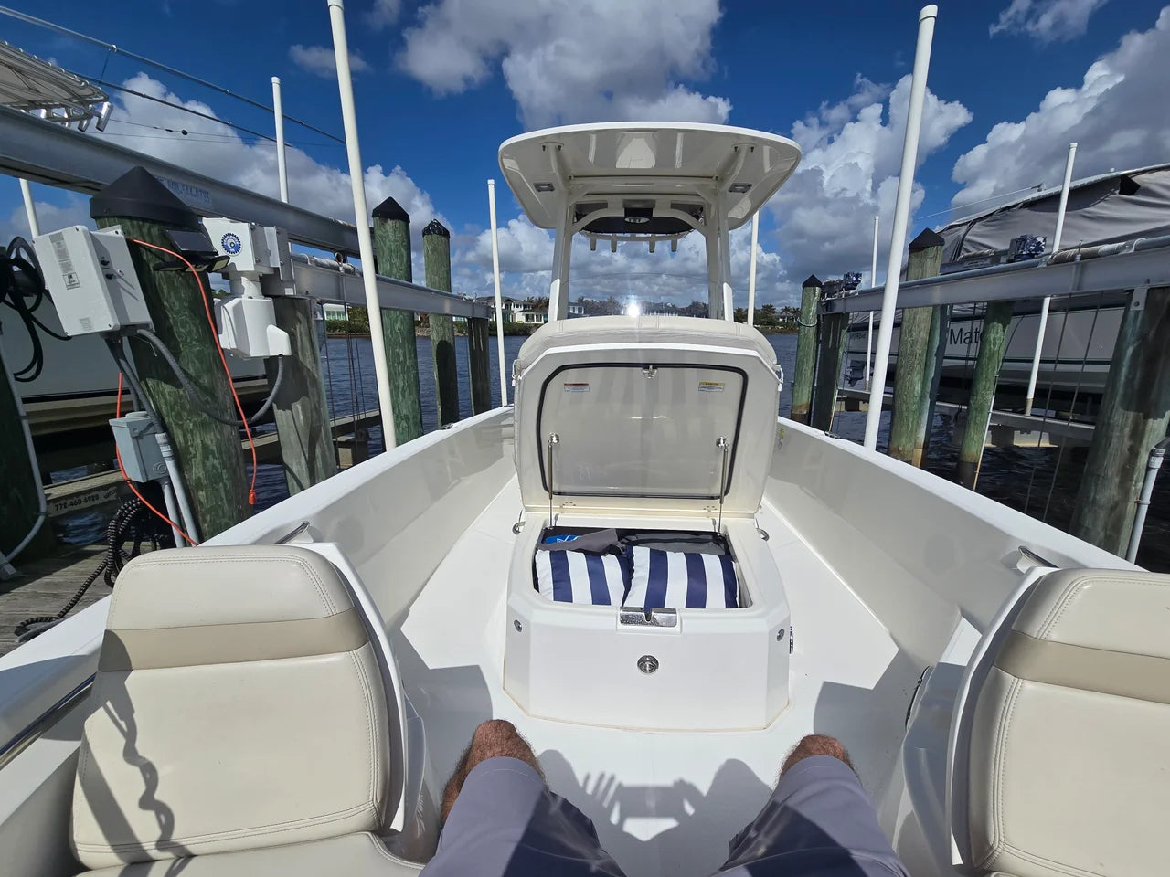 2023 Boston Whaler 250 DAUNTLESS 25.0 feet, Stuart, Florida #34