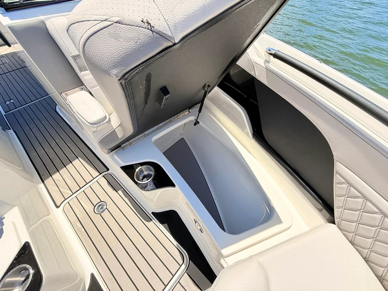 2026 Sea Ray SLX 280 Outboard 28.0 feet, St. Petersburg, Florida #73