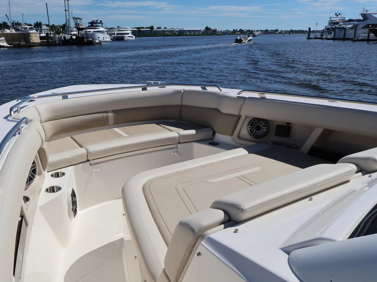 2027 Boston Whaler 350 Realm 35.0 feet, Naples, Florida #50