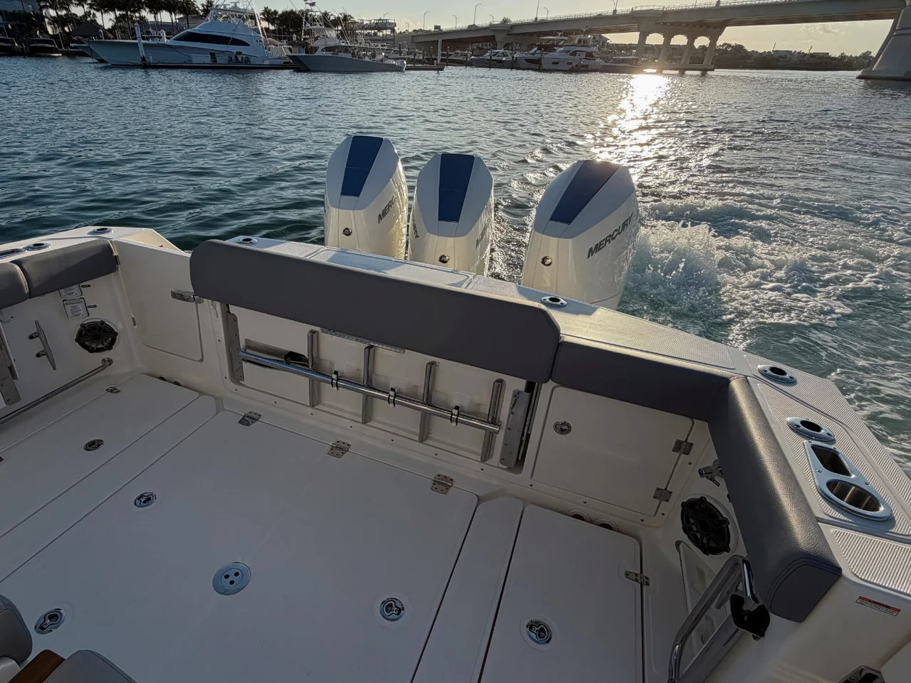 2026 Boston Whaler 360 Outrage 36.0 feet, Pompano Beach, Florida #9