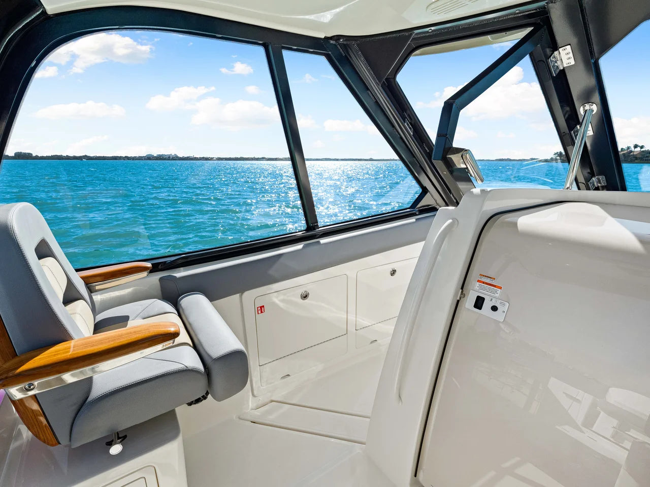 2026 Boston Whaler 380 Realm 38.0 feet, Sarasota, FL #73
