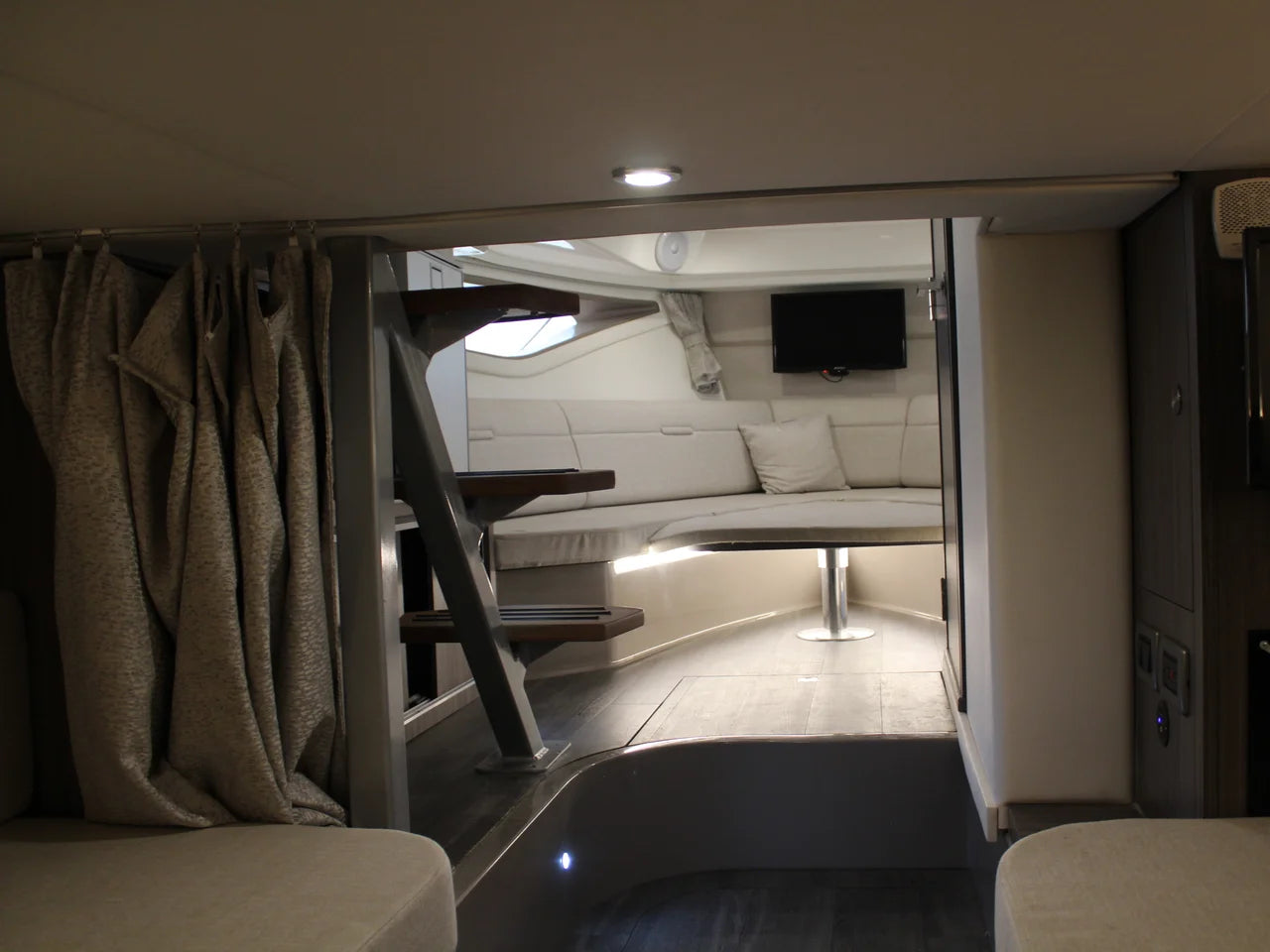 2023 Sea Ray 320 SUNDANCER 32.0 feet, Carolina Beach, NC #25