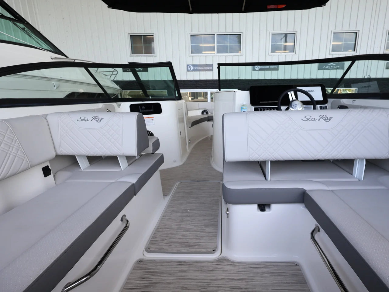 2026 Sea Ray SDX 250 Outboard 25.0 feet, Naples, Florida #15