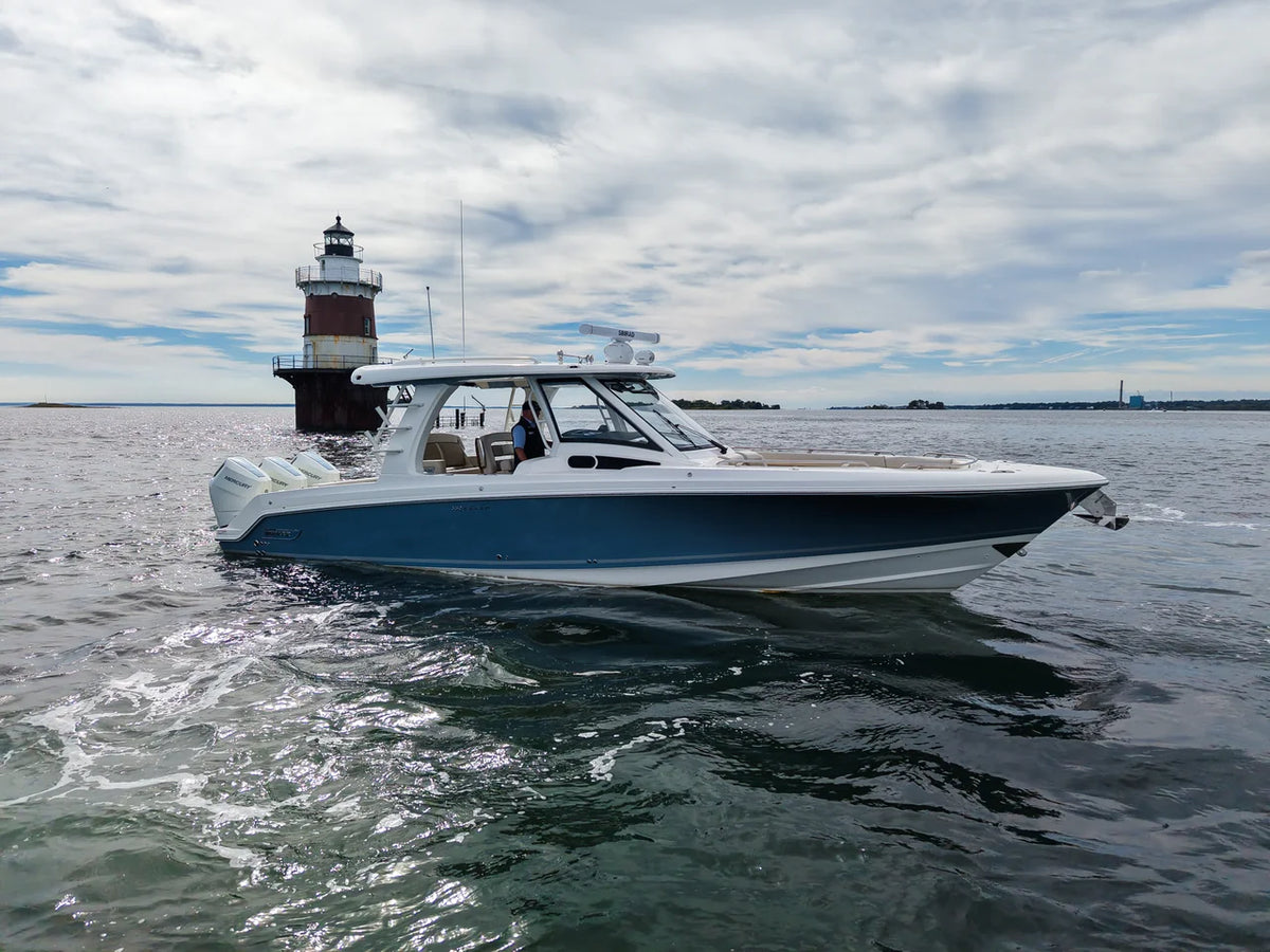 2027 Boston Whaler 350 Realm 35.0 feet, Norwalk, Connecticut #1