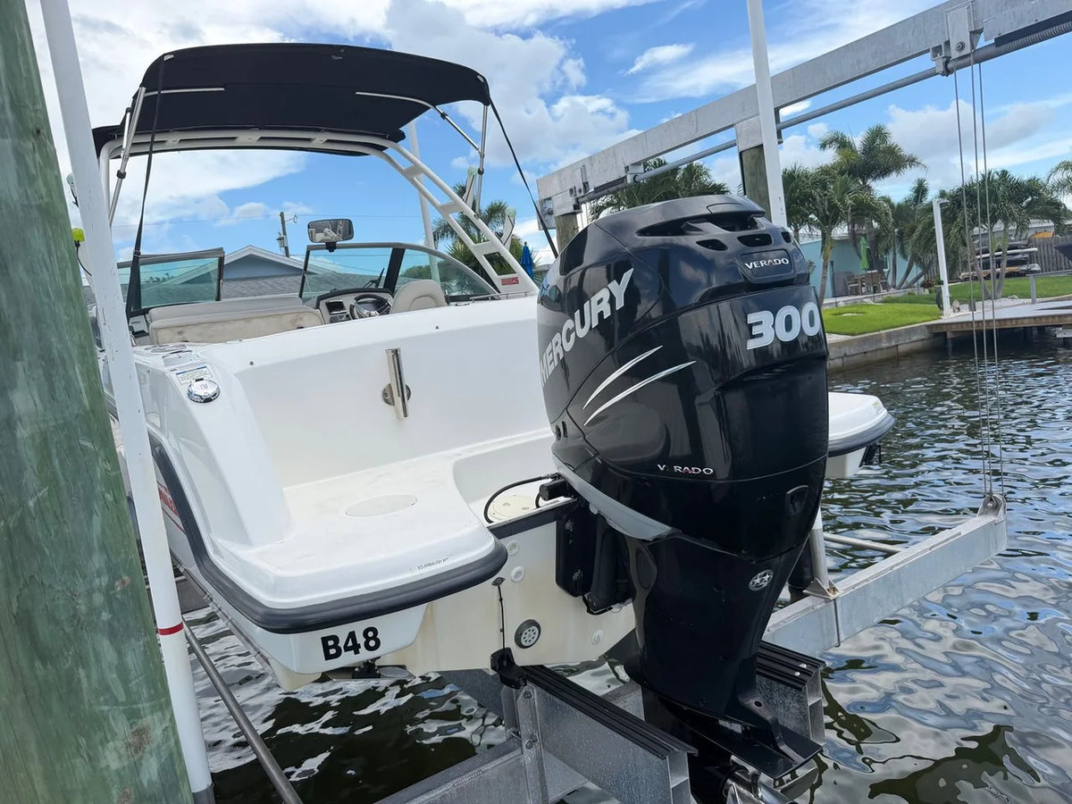 2015 Boston Whaler 230 VANTAGE 23.0 feet, St Petersburg, FL #18