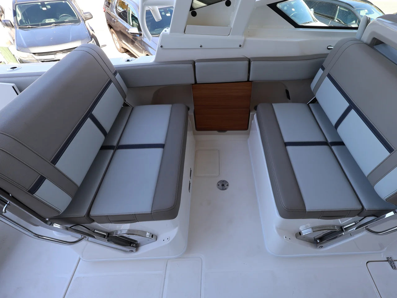 2026 Boston Whaler 330 Vantage 33.0 feet, Naples, Florida #15