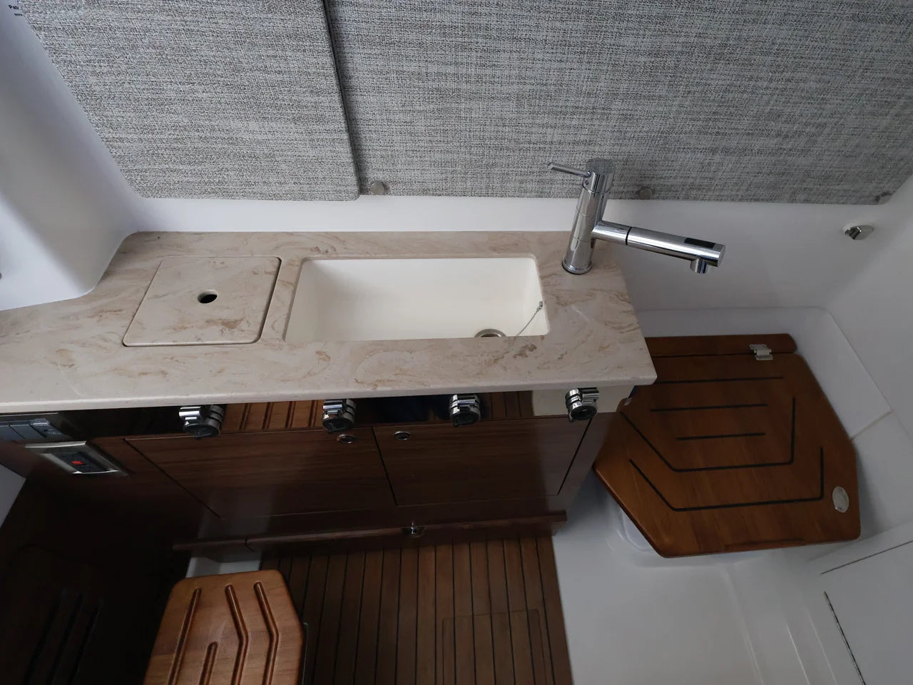 2026 Boston Whaler 360 Outrage 36.0 feet, Naples, Florida #36