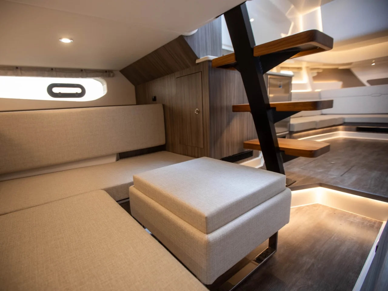 2026 Sea Ray Sundancer 370 Outboard 37.0 feet, Brick Township, New Jersey #56