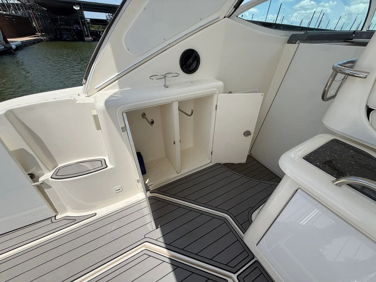 2007 Cruisers Yachts 420 EXPRESS 42.0 feet, Lewisville, TX #36