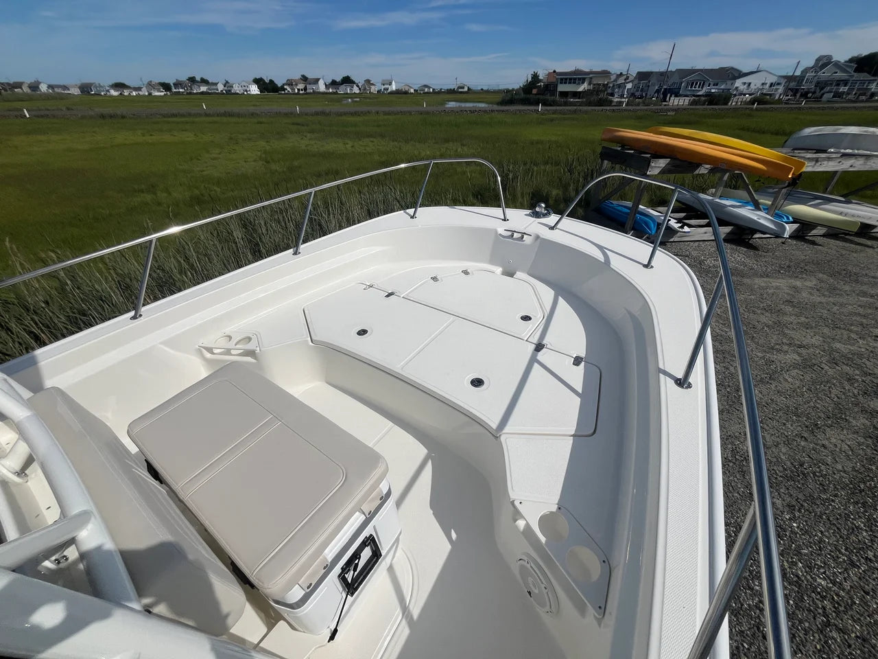 2027 Boston Whaler 210 Montauk 21.0 feet, Westbrook, Connecticut #10
