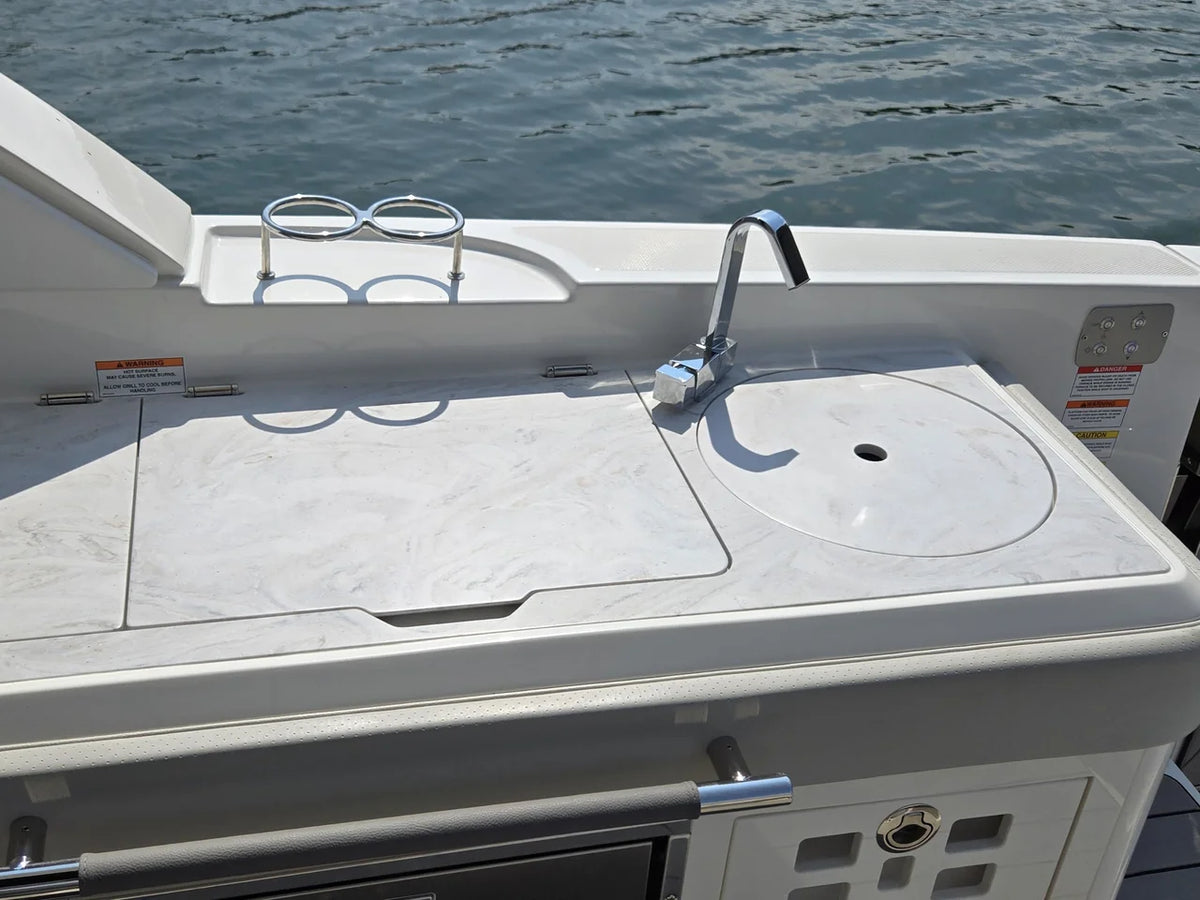 2027 Sea Ray SLX 400 40.0 feet, Cumming, GA #17