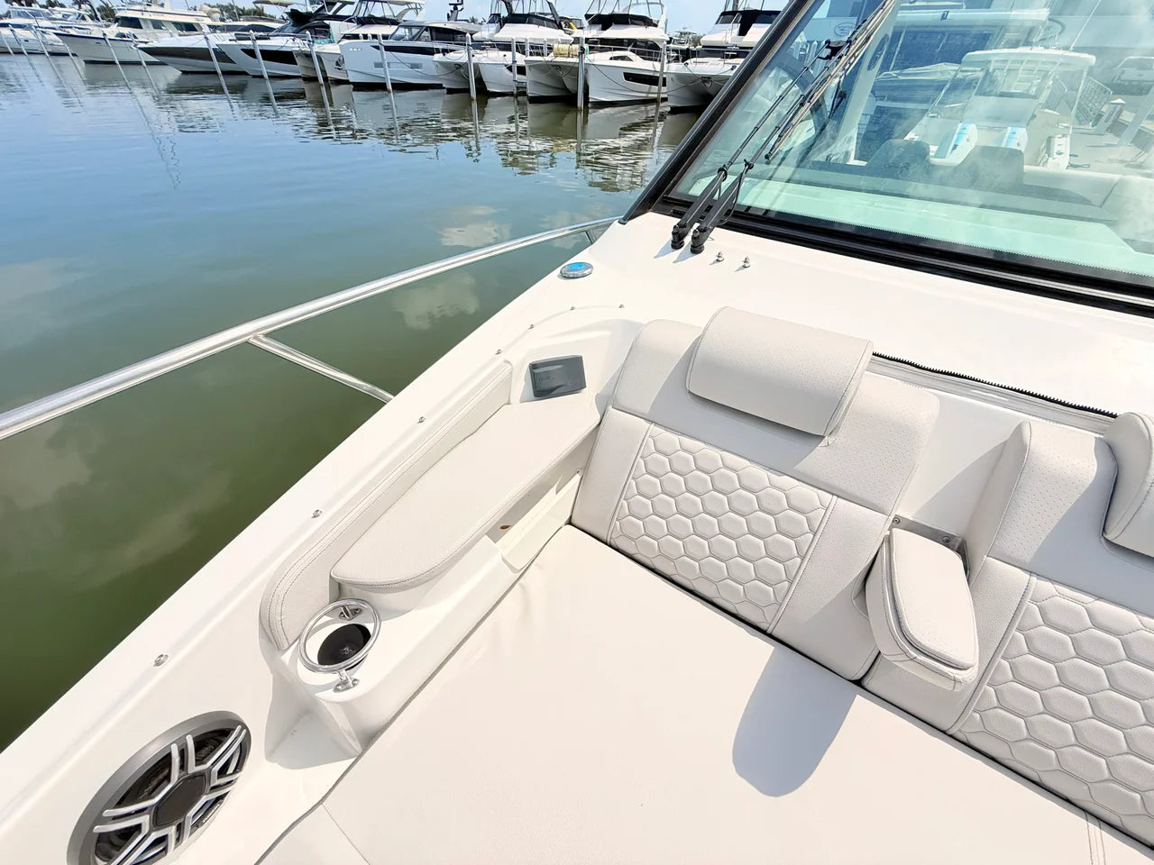 2026 Sea Ray Sundancer 320 Outboard 32.0 feet, Clearwater, Florida #64