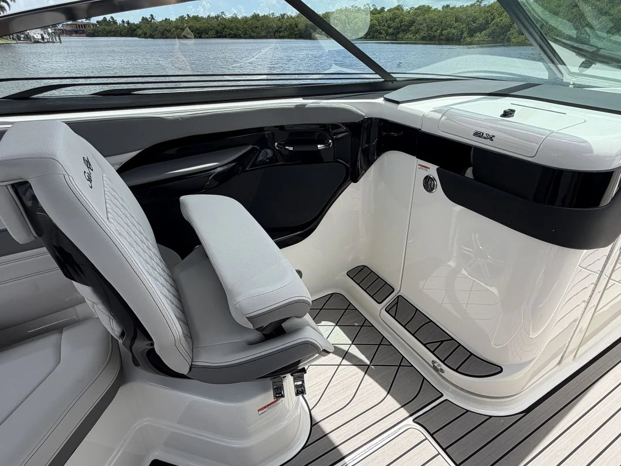 2027 Sea Ray SLX 280 Outboard 28.0 feet, Fort Myers, FL #16