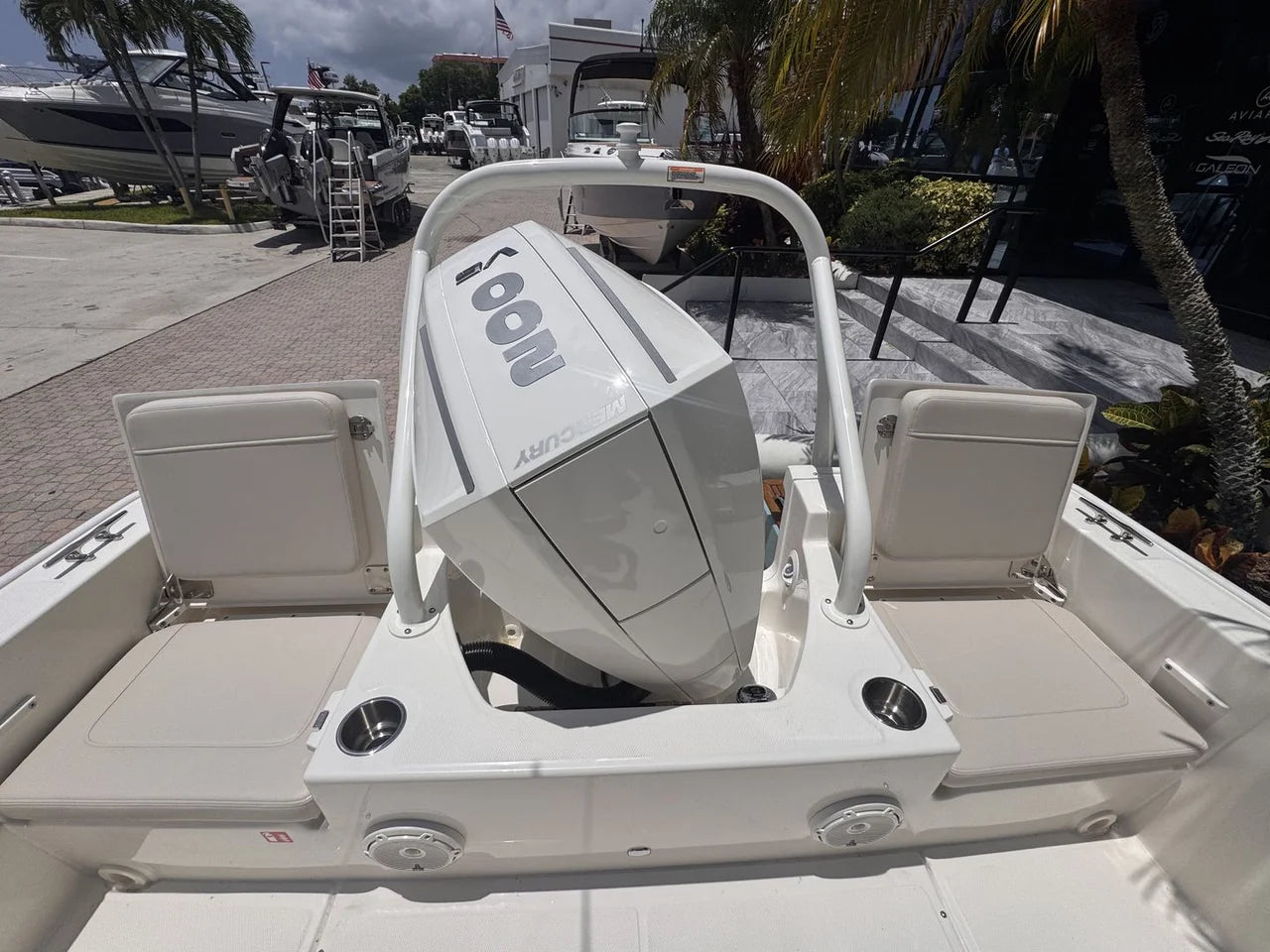 2027 Boston Whaler 210 Montauk 21.0 feet, Pompano Beach, Florida #8