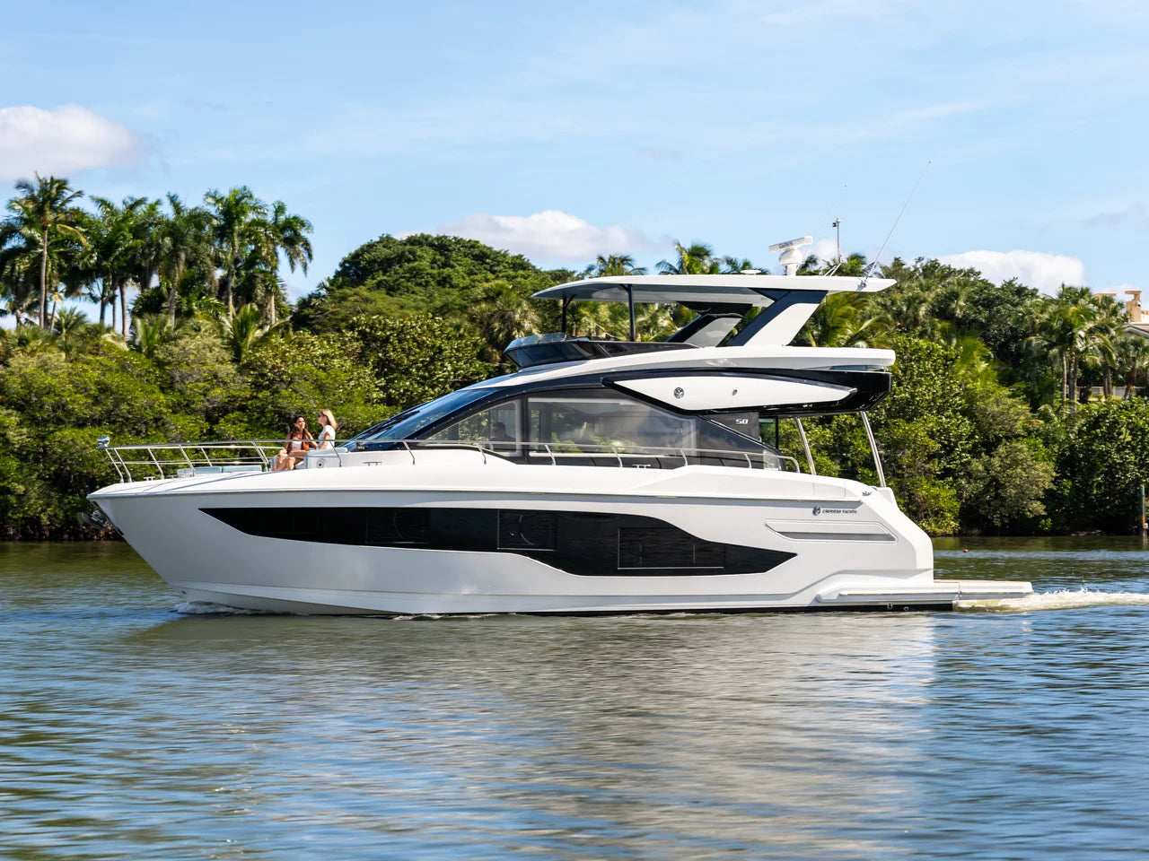 2027 Cruisers Yachts 50 FLY 50.0 feet, Quincy, MA #33