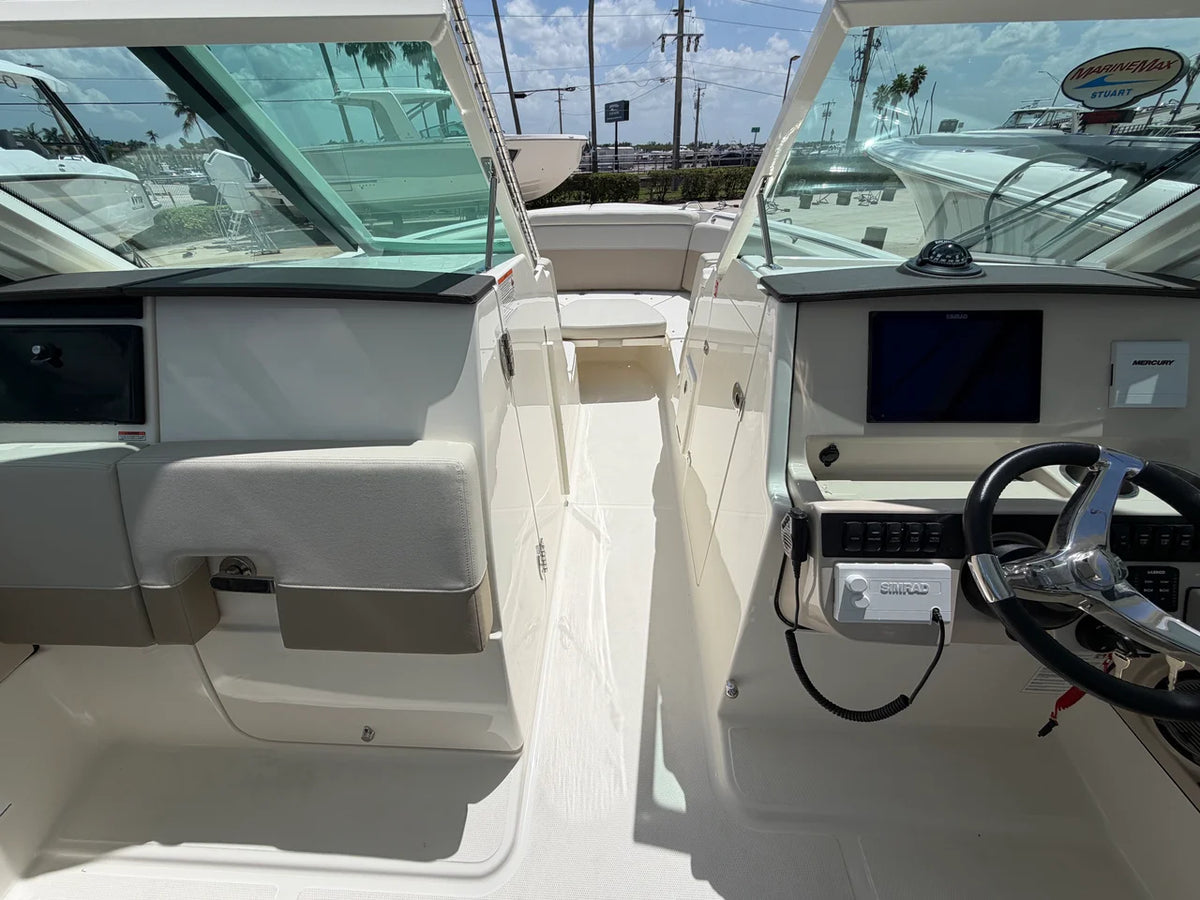 2027 Boston Whaler 280 Vantage 28.0 feet, Stuart, Florida #29
