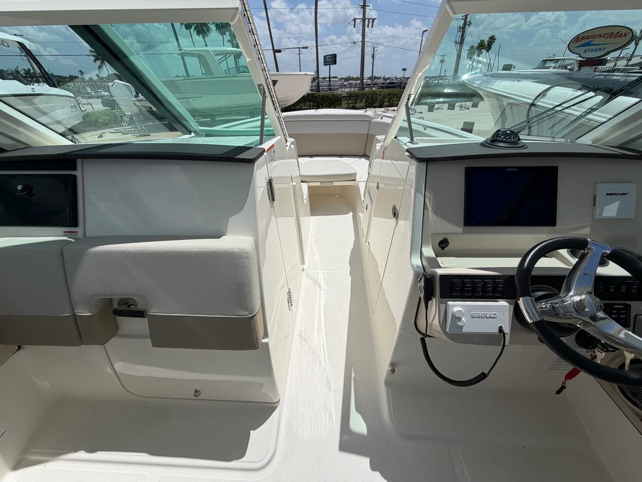2027 Boston Whaler 280 Vantage 28.0 feet, Stuart, Florida #29