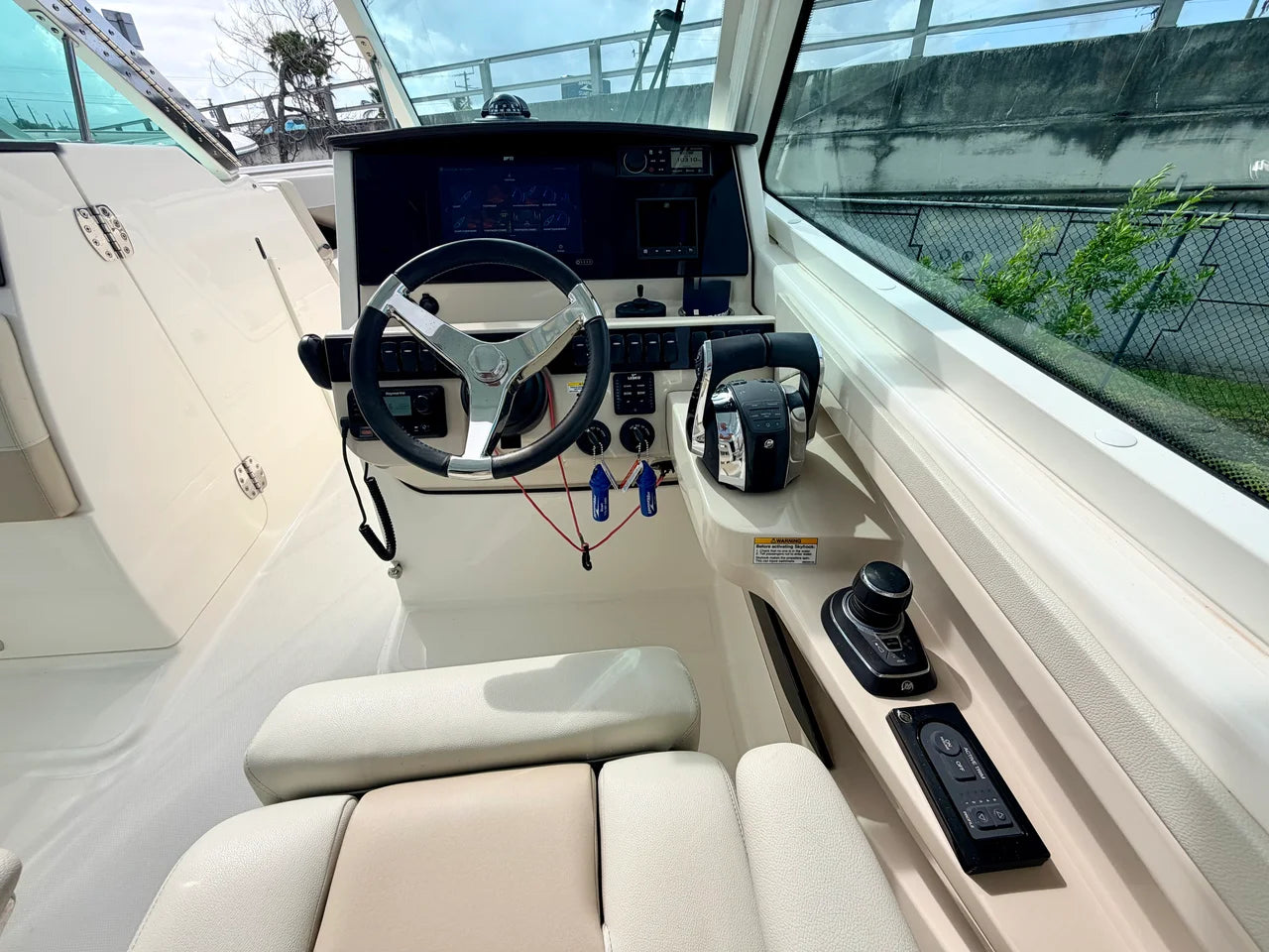 2022 Boston Whaler 280 VANTAGE 28.0 feet, Jupiter, Florida #13