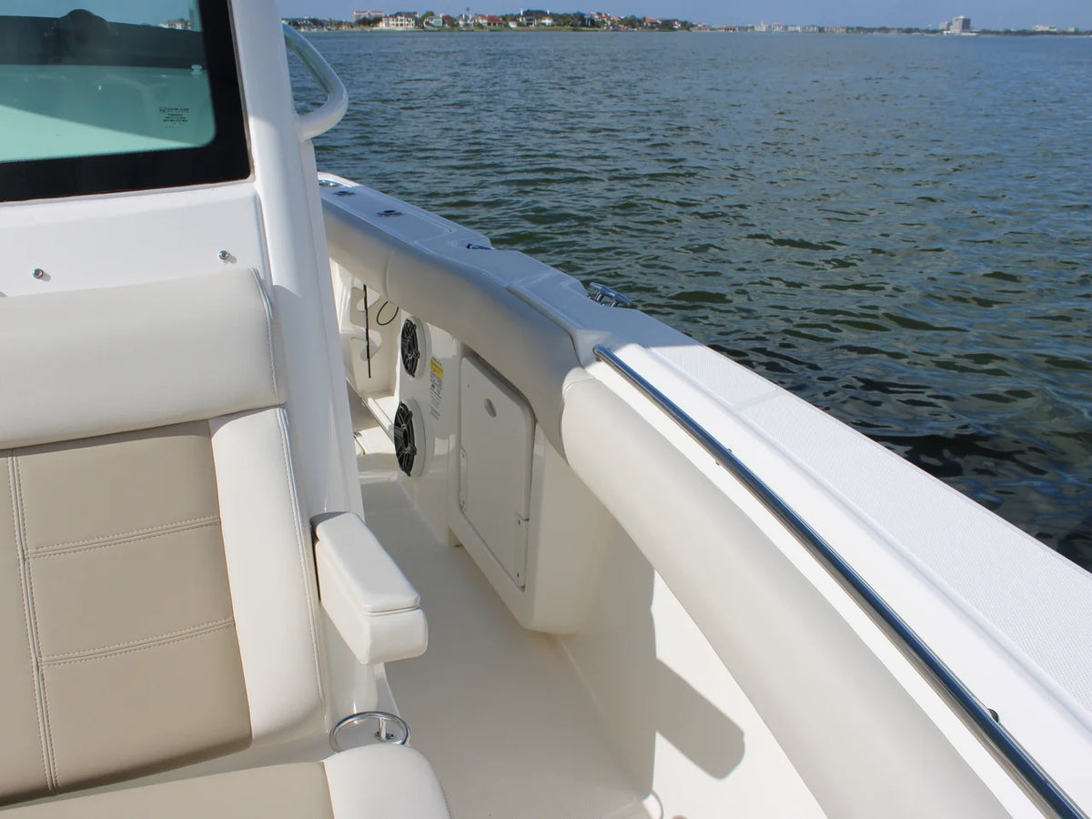 2027 Boston Whaler 250 Outrage 25.0 feet, Seabrook, TX #13