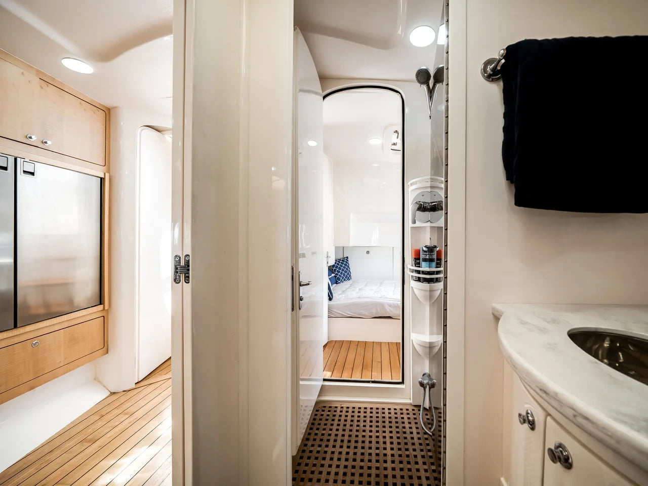2018 Intrepid 475 SPORT YACHT 47.0 feet, Miami, FL #51