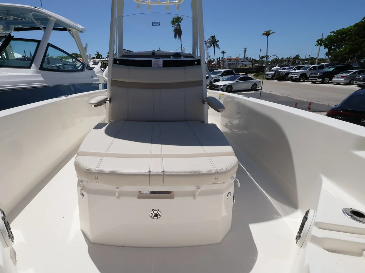 2027 Boston Whaler 250 Dauntless 25.0 feet, Naples, Florida #19