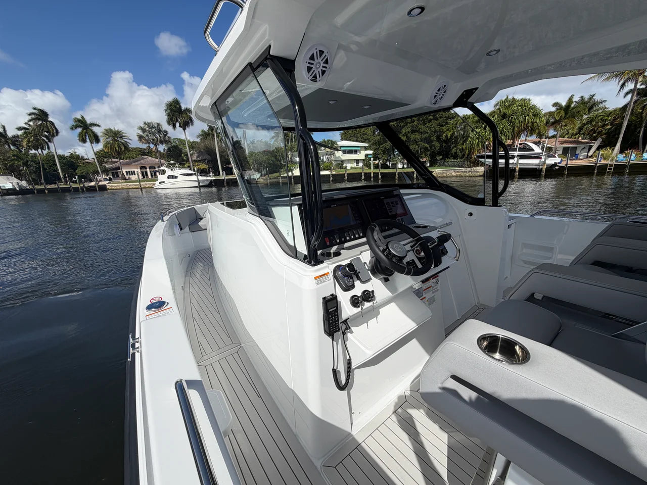 2026 Cruisers Yachts 38 VTR 38.0 feet, Miami, FL #37