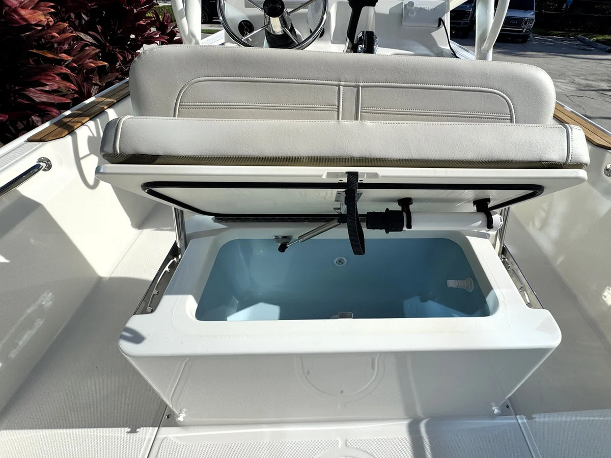 2027 Boston Whaler 190 Montauk 19.0 feet, Pompano Beach, Florida #13