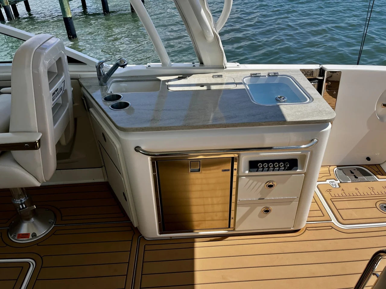 2019 Boston Whaler 320 VANTAGE 32.0 feet, Venice, FL #20