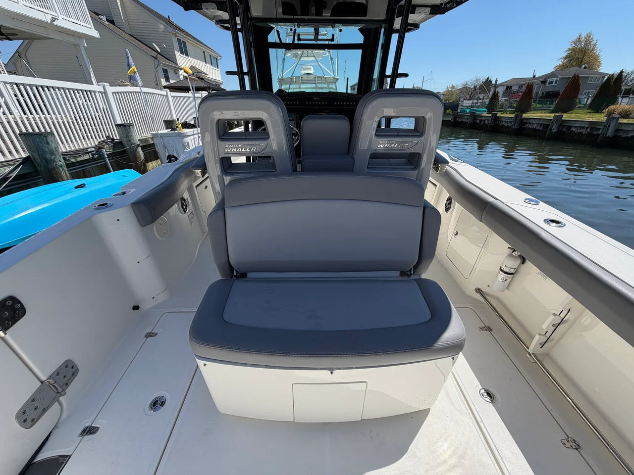 2024 Boston Whaler 330 OUTRAGE 33.0 feet, Huntington, NY #12