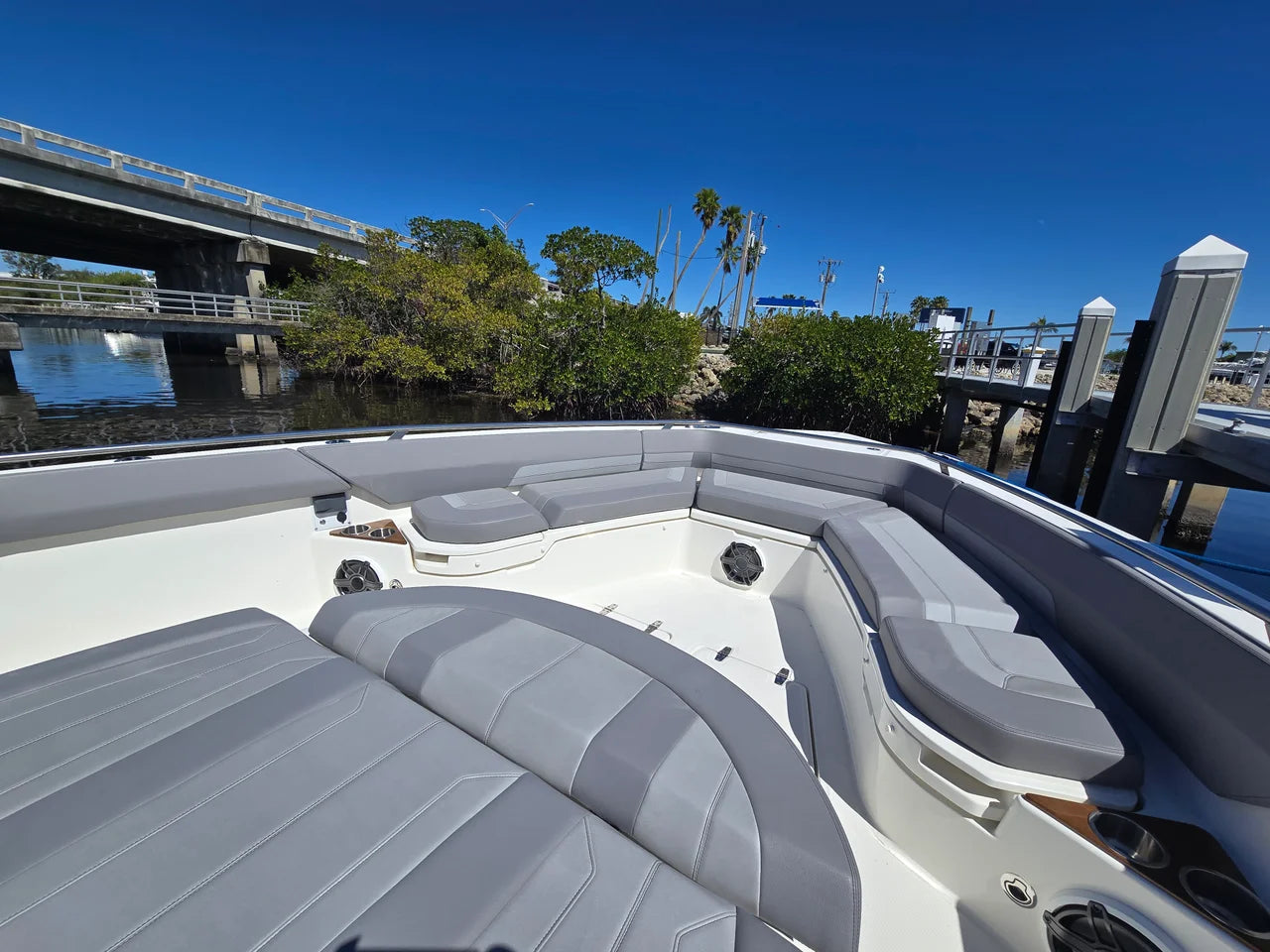 2023 Boston Whaler 420 OUTRAGE 42.0 feet, Stuart, Florida #19