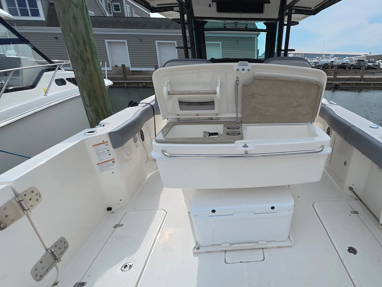 2026 Boston Whaler 330 Outrage 33.0 feet, Norwalk, Connecticut #12