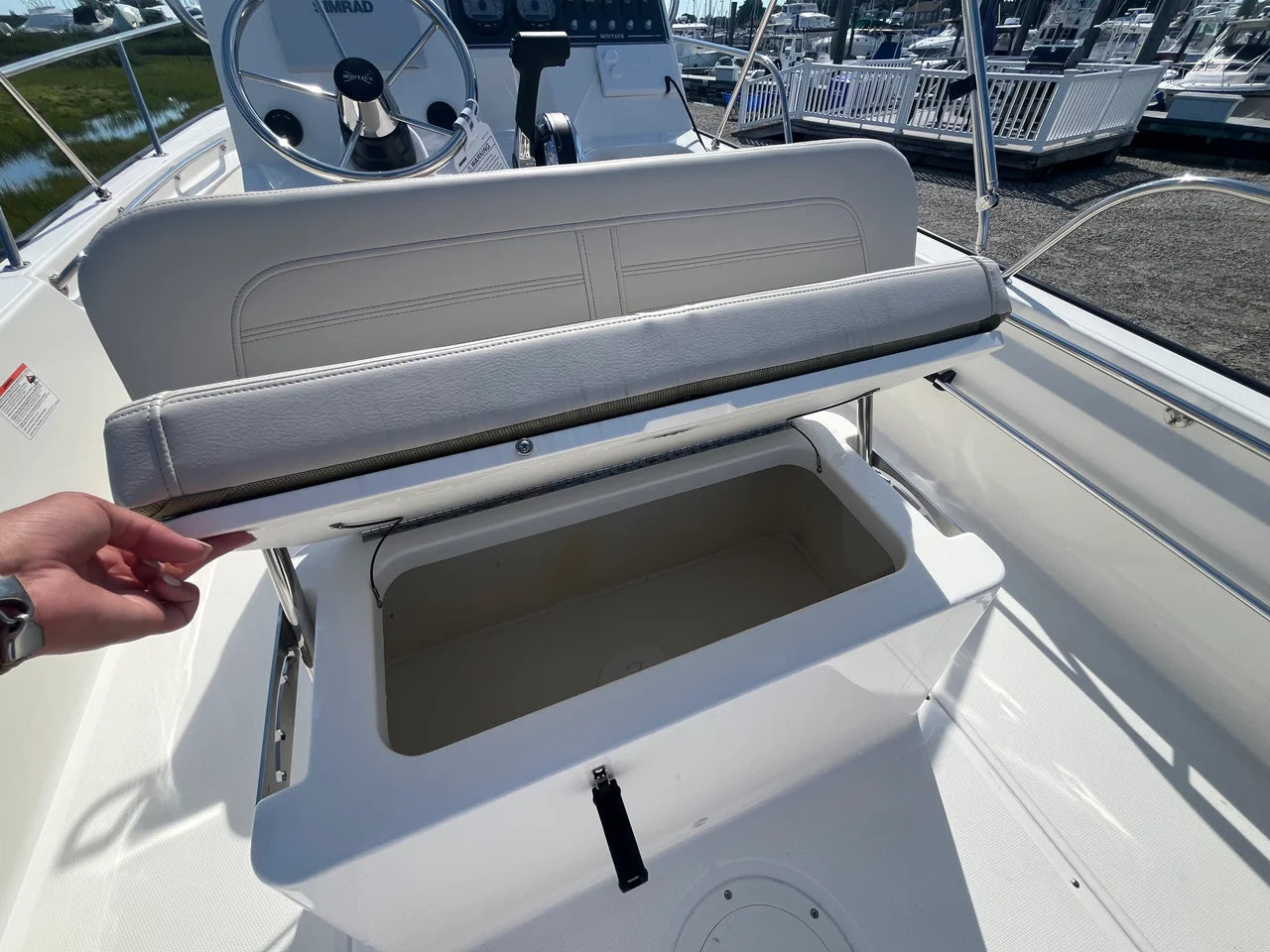 2026 Boston Whaler 190 Montauk 19.0 feet, Westbrook, Connecticut #8