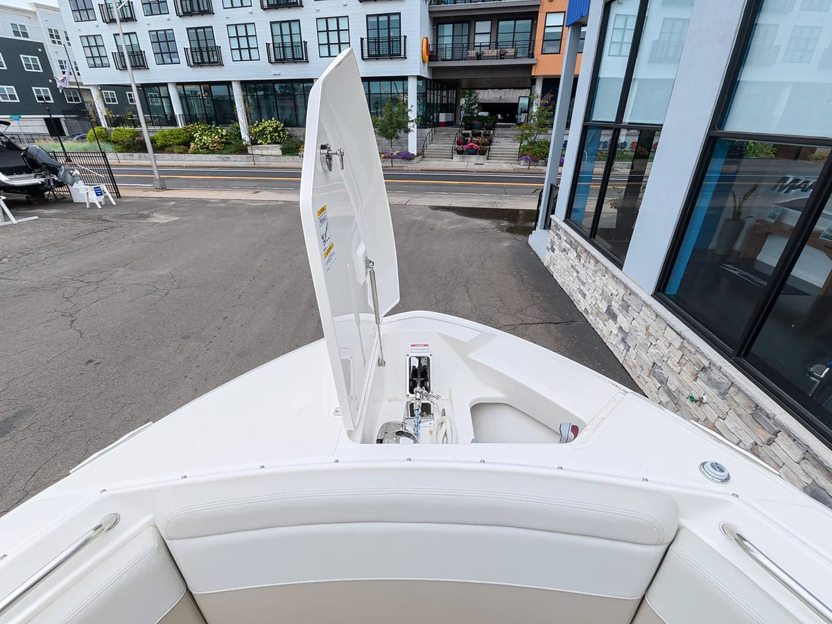2027 Boston Whaler 280 Vantage 28.0 feet, Norwalk, Connecticut #30